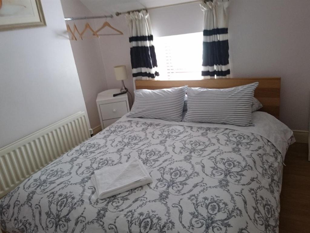 Cathedral View B&B Derry Esterno foto